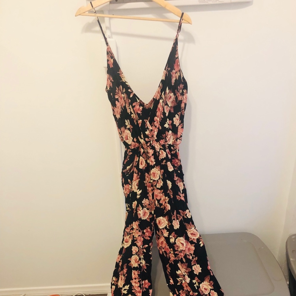 FLYNN SKYE Jumper Jumpsuit Black w Flowers Size M